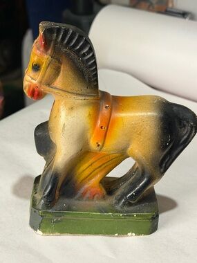Vintage Chalkware horse statue figurine